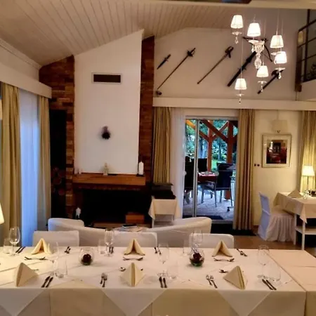 Csipkerozsa Parkhotel Hotel 4*